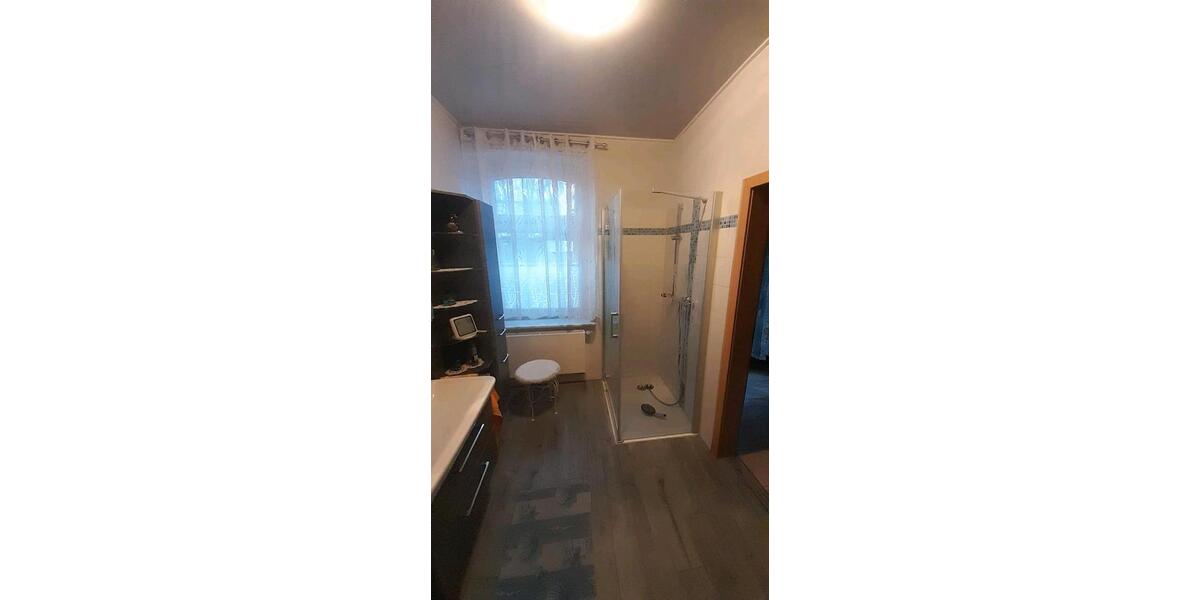 Einfamilienhaus Stralsund - 6 Zimmer, 150 m&sup2;, 300.000&euro; | Angebot:24748243