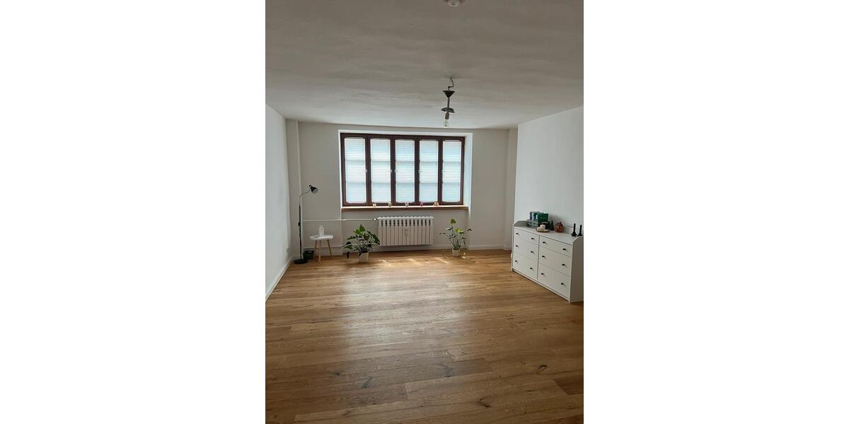 Etagenwohnung Stralsund - 2 Zimmer, 70 m&sup2;, 1.020&euro; | Angebot:26664311