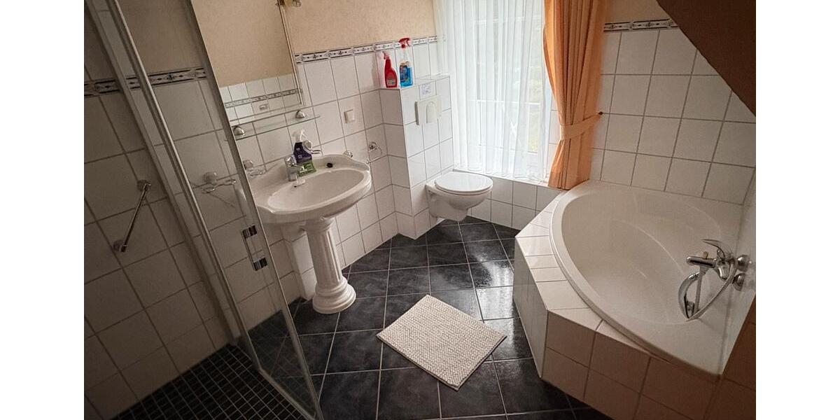 Doppelhaushälfte Putbus - 4 Zimmer, 105 m&sup2;, 330.000&euro; | Angebot:23769602