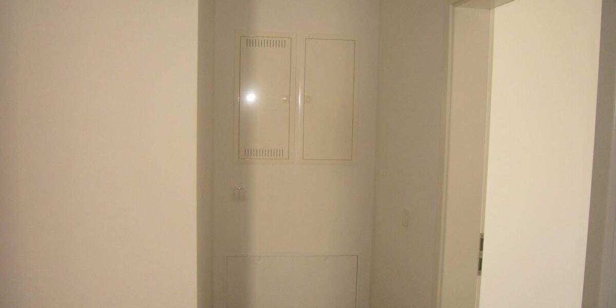 Etagenwohnung Stralsund Tribseer - 3 Zimmer, 90 m&sup2;, 1.170&euro; | Angebot:26105552