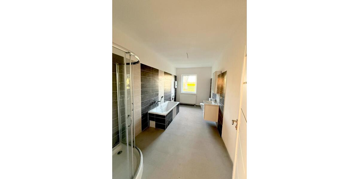 Etagenwohnung Neuenkirchen - 4 Zimmer, 120 m&sup2;, 1.200&euro; | Angebot:26521284