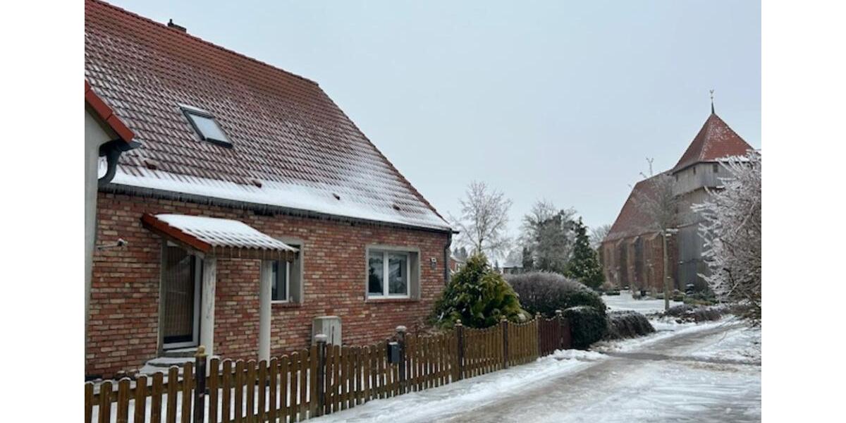 Dachgeschoßwohnung Wittenhagen - 4 Zimmer, 84 m&sup2;, 599&euro; | Angebot:24316663