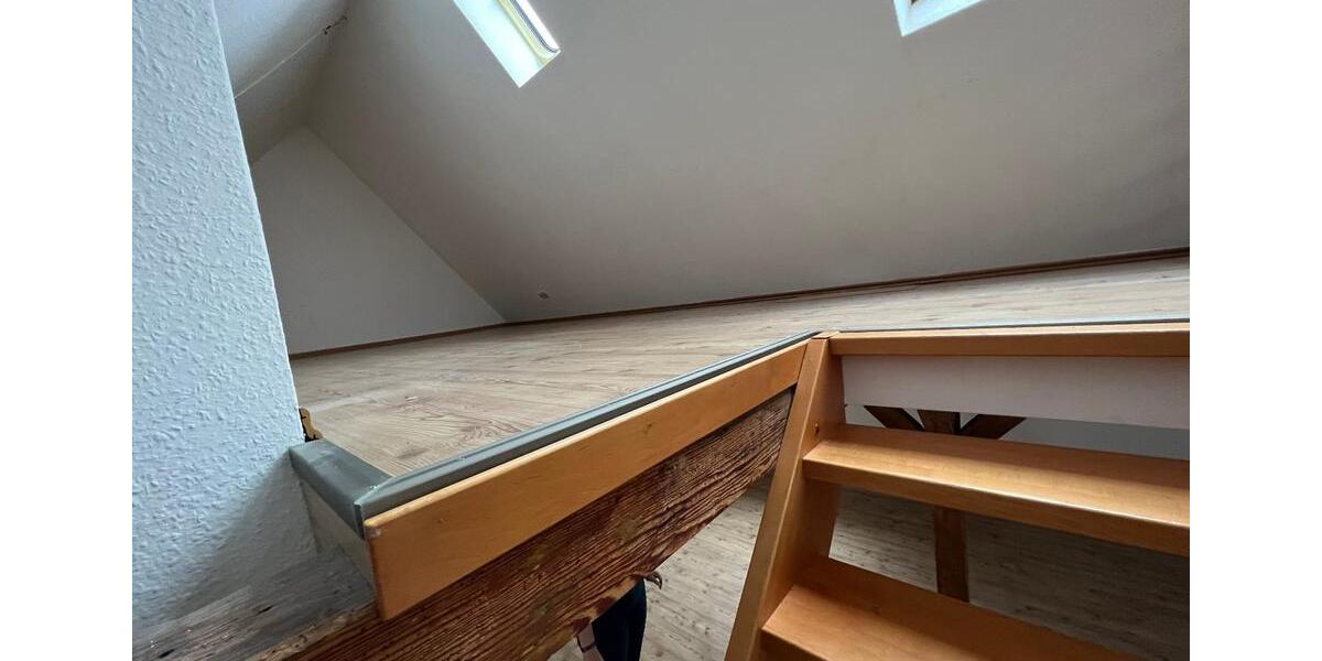 Dachgeschoßwohnung Stralsund - 5 Zimmer, 170 m&sup2;, 1.526&euro; | Angebot:25870207