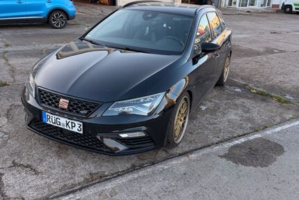 Seat Leon 83.415 km 22.900 &euro; Gustow 18574