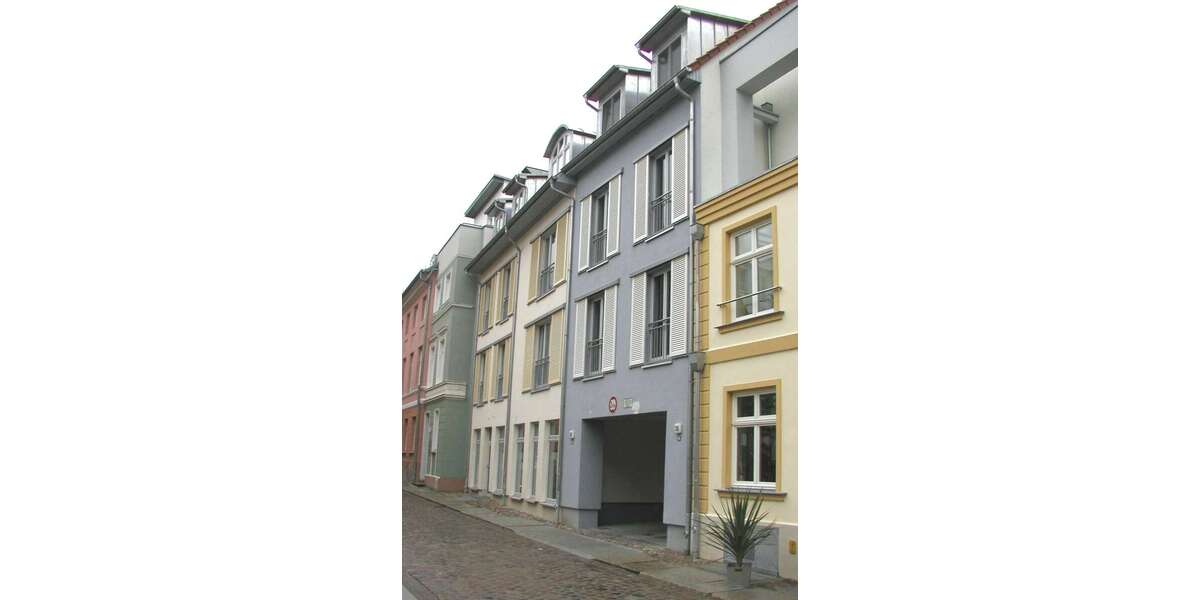 Etagenwohnung Stralsund Altstadt - 3 Zimmer, 72 m&sup2;, 720&euro; | Angebot:26023480