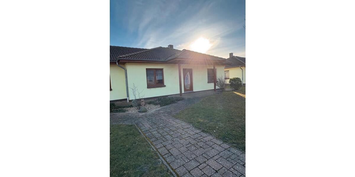 Doppelhaushälfte Gingst - 3 Zimmer, 85 m&sup2;, 1.200&euro; | Angebot:25882591