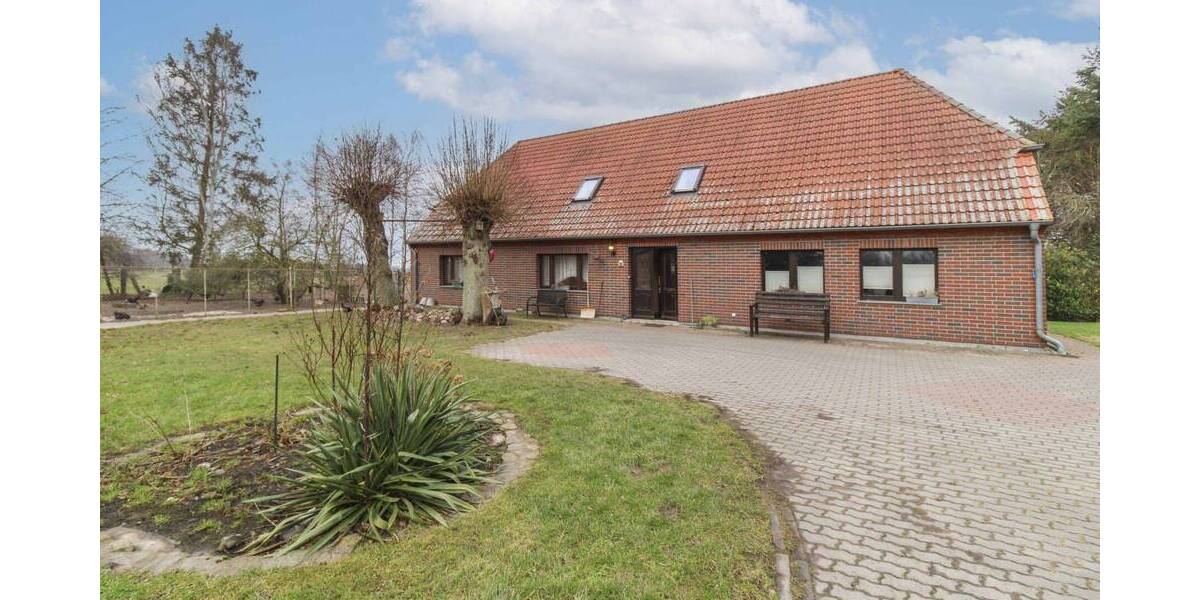 Einfamilienhaus Süderholz Behnkenhagen - 8 Zimmer, 226 m&sup2;, 299.000&euro; | Angebot:26717616