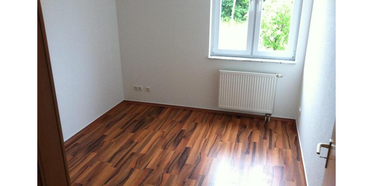 Etagenwohnung Stralsund - 3 Zimmer, 87 m&sup2;, 1.050&euro; | Angebot:25901351