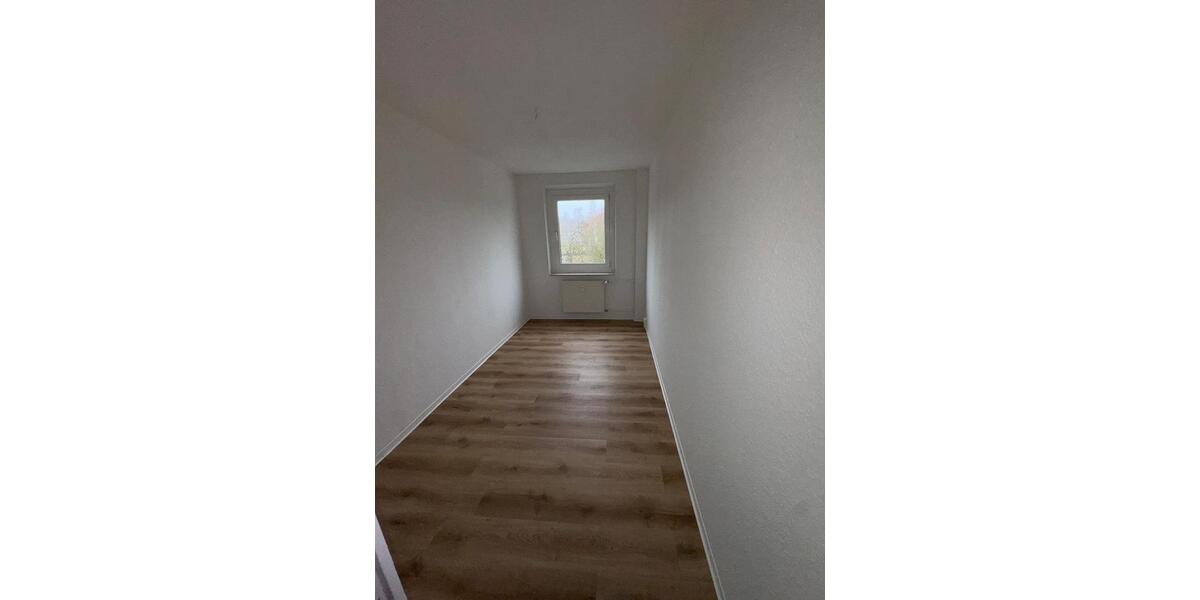 Etagenwohnung Stralsund Knieper - 4 Zimmer, 88 m&sup2;, 665&euro; | Angebot:25235678