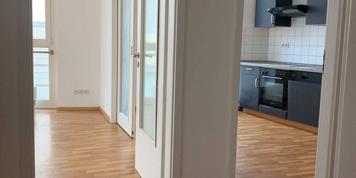 Etagenwohnung Stralsund Altstadt - 2 Zimmer, 72 m&sup2;, 720&euro; | Angebot:25682079