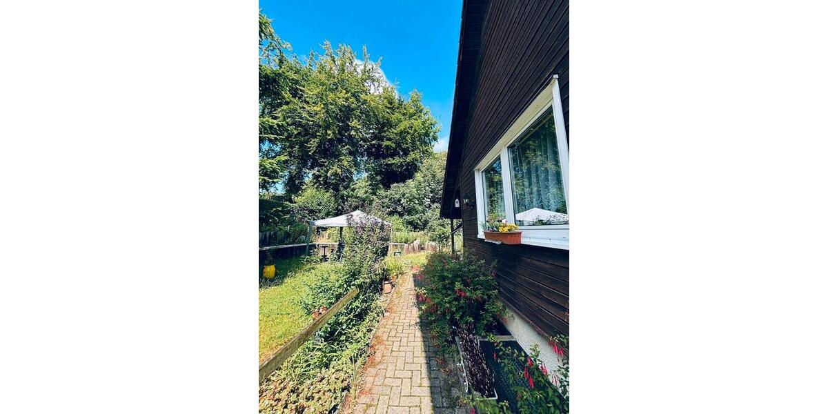 Einfamilienhaus Bergen auf Rügen - 7 Zimmer, 120 m&sup2;, 230.000&euro; | Angebot:27018339