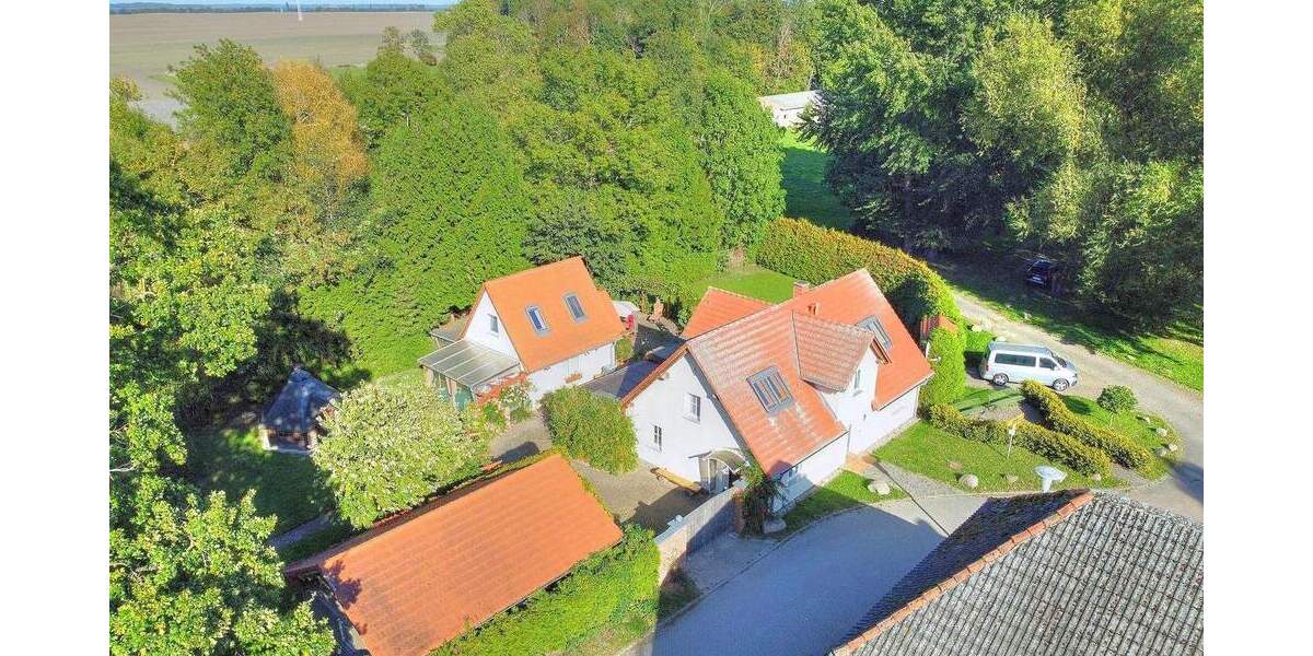 Mehrfamilienhaus, Wohnhaus Schaprode Poggenhof - 8 Zimmer, 178 m&sup2;, 475.000&euro; | Angebot:25708599