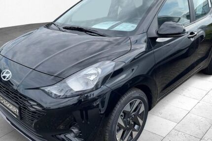 Hyundai i10 5.728 km 18.489 &euro; Bergen auf Rügen 18528