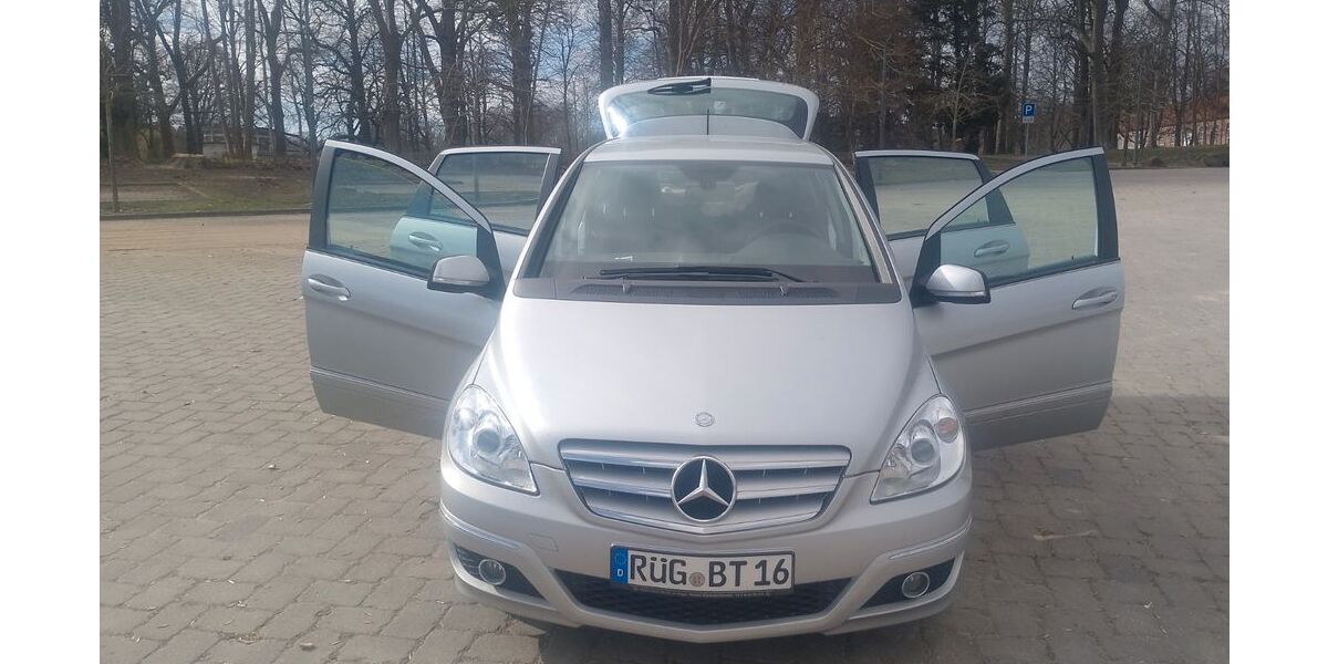 Mercedes-Benz B 180 45.450 km 9.900 &euro; Putbus 18581