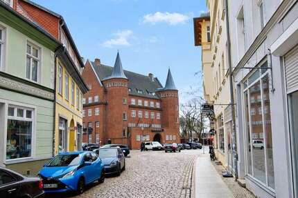 Wohnung Stralsund Altstadt - 3 Zimmer, 82 m&sup2;, 820&euro; | Angebot:27335327