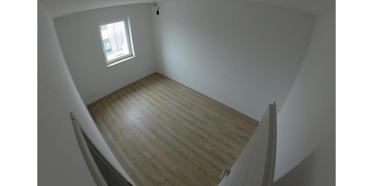 Etagenwohnung Stralsund Knieper - 3 Zimmer, 93 m&sup2;, 1.020&euro; | Angebot:25875150