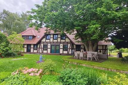 Haus Sehlen / Teschenhagen Teschenhagen - 20 Zimmer, 400 m&sup2;, 2.000.000&euro; | Angebot:22441251