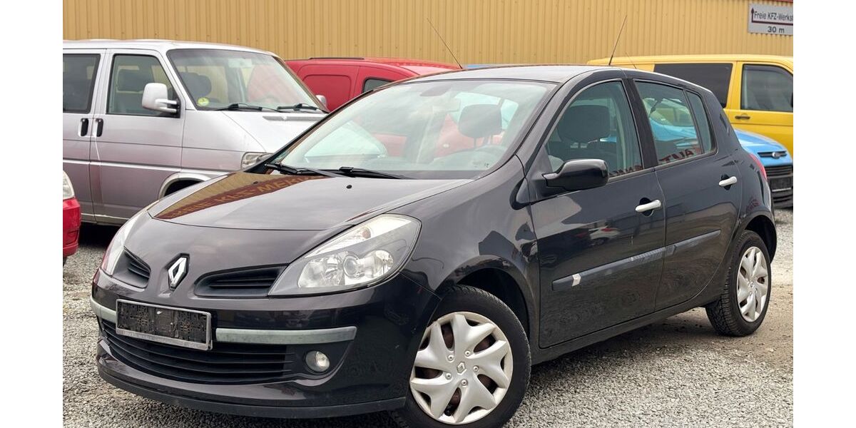 Renault Clio 127.479 km 2.999 &euro; Stralsund 18437