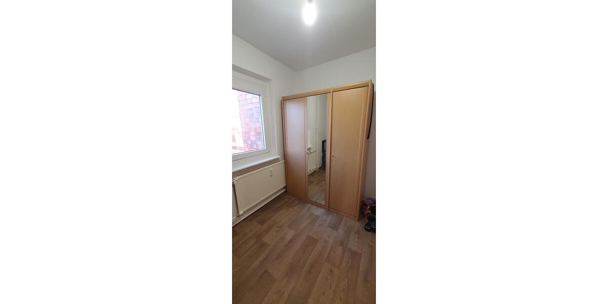 Etagenwohnung Stralsund Langendorfer Berg - 1 Zimmer, 40 m&sup2;, 485&euro; | Angebot:25986006