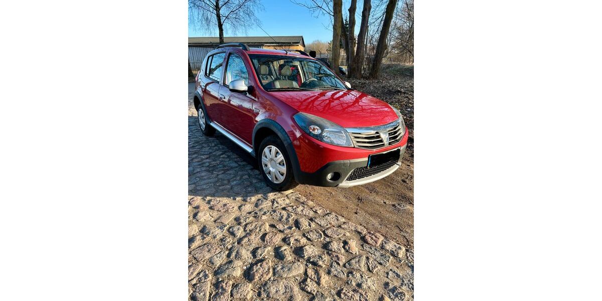 Dacia Sandero 68.000 km 5.250 &euro; Stralsund 18439