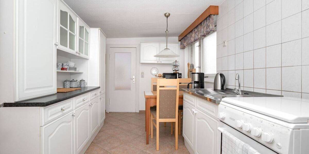 Reihenmittelhaus Barth Stadtkern - 9 Zimmer, 215 m&sup2;, 127.500&euro; | Angebot:26499232