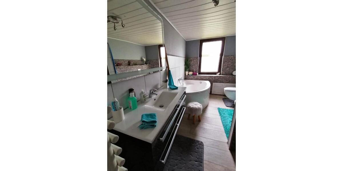 Bauernhaus, Landhaus Steinhagen - 6 Zimmer, 140 m&sup2;, 375.000&euro; | Angebot:26421657