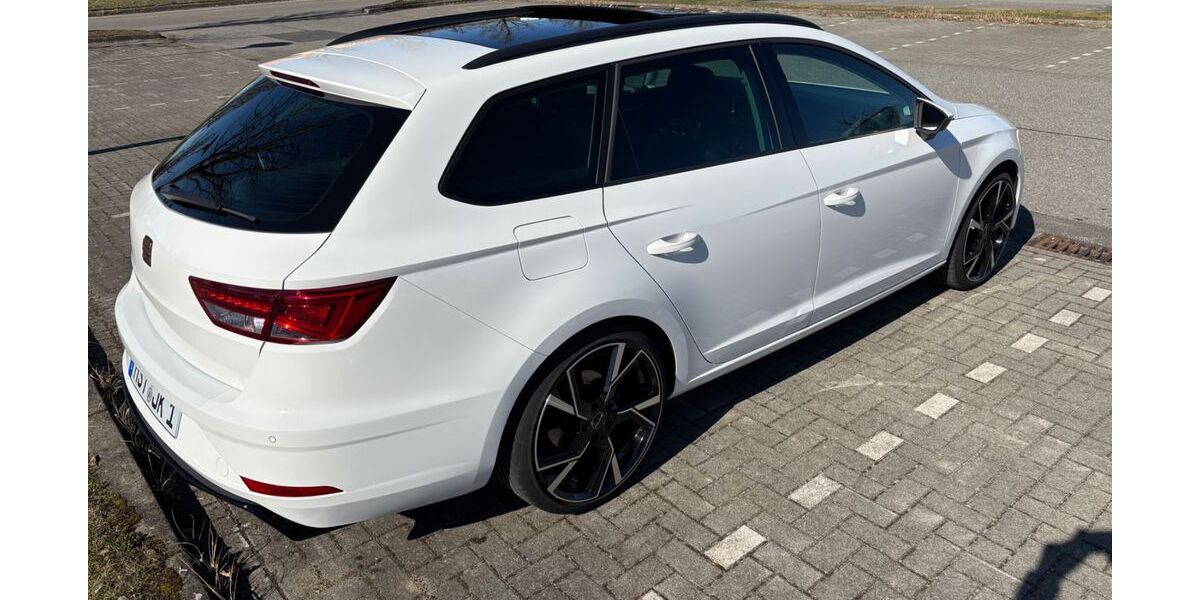 Seat Leon 131.072 km 15.000 &euro; Niepars 18442