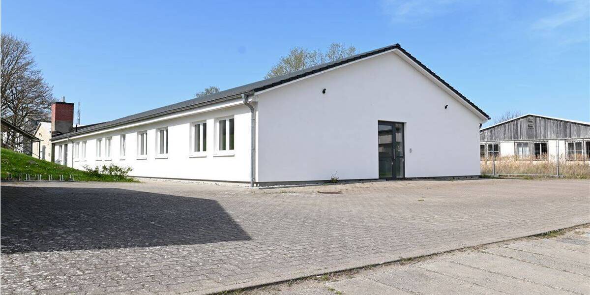 Gewerbeobjekt Stralsund Franken Mitte - 4 Zimmer, 175 m&sup2;, 1.450&euro; | Angebot:25663901