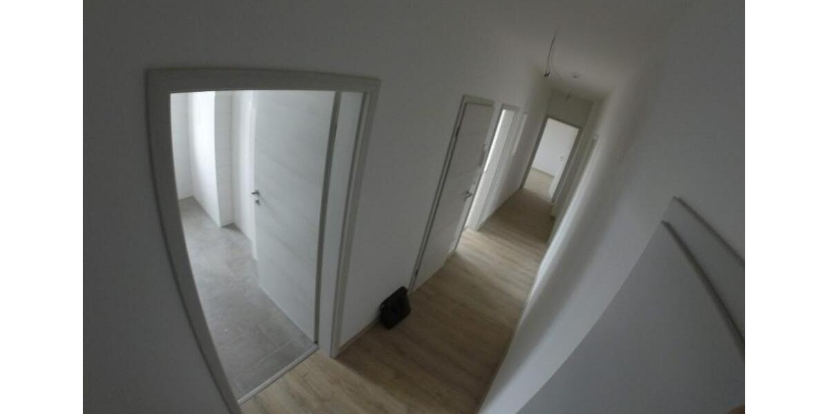 Etagenwohnung Stralsund Knieper - 3 Zimmer, 93 m&sup2;, 1.020&euro; | Angebot:25875150