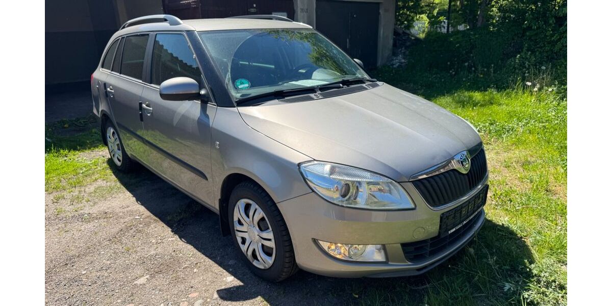 Skoda Fabia 146.500 km 3.999 &euro; Stralsund 18437