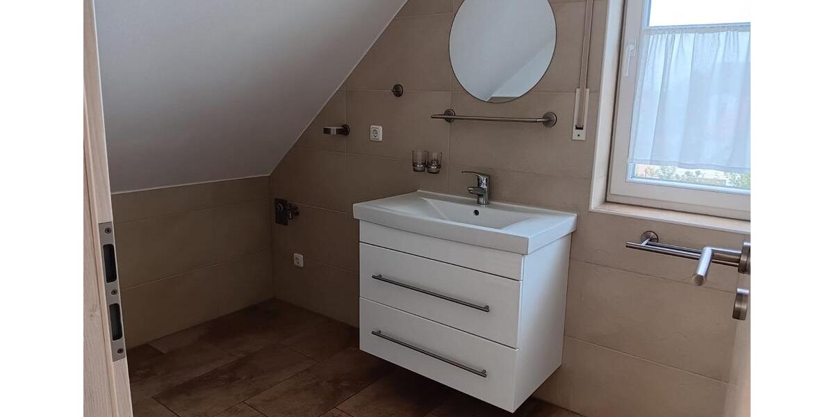 Dachgeschoßwohnung Barth - 3 Zimmer, 72 m&sup2;, 660&euro; | Angebot:24374322