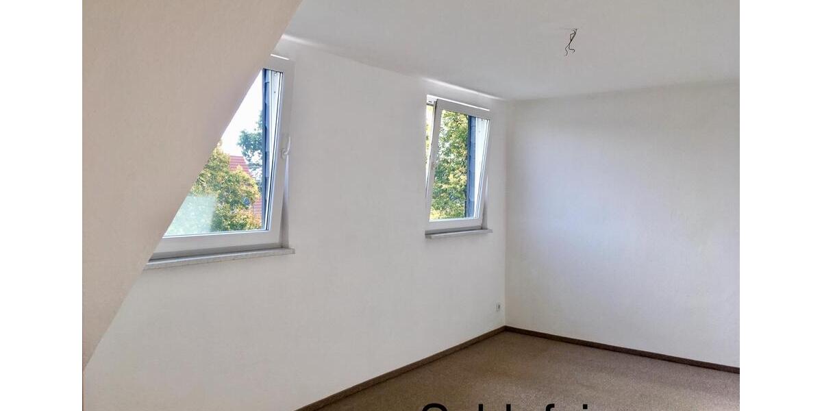 Dachgeschoßwohnung Stralsund Langendorfer Berg - 2 Zimmer, 76 m&sup2;, 798&euro; | Angebot:26612770
