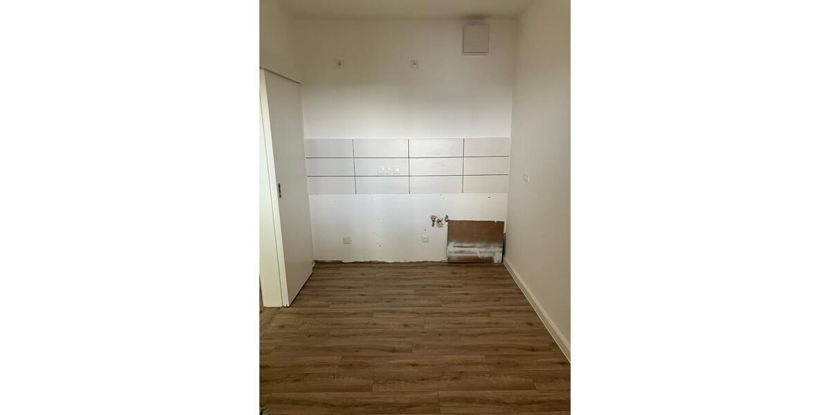 Etagenwohnung Stralsund Langendorfer Berg - 3 Zimmer, 66 m&sup2;, 400&euro; | Angebot:25962489