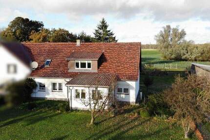 Haus Eixen - 7 Zimmer, 161 m&sup2;, 198.000&euro; | Angebot:25678454