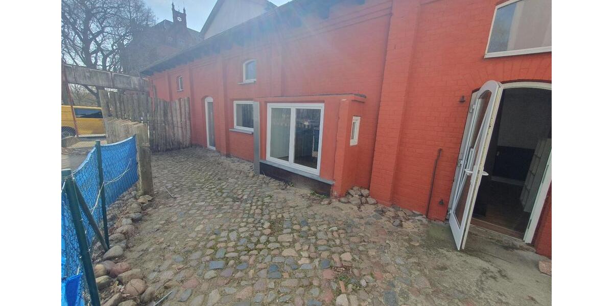 Erdgeschoßwohnung Stralsund - 3 Zimmer, 84 m&sup2;, 1.000&euro; | Angebot:25805324