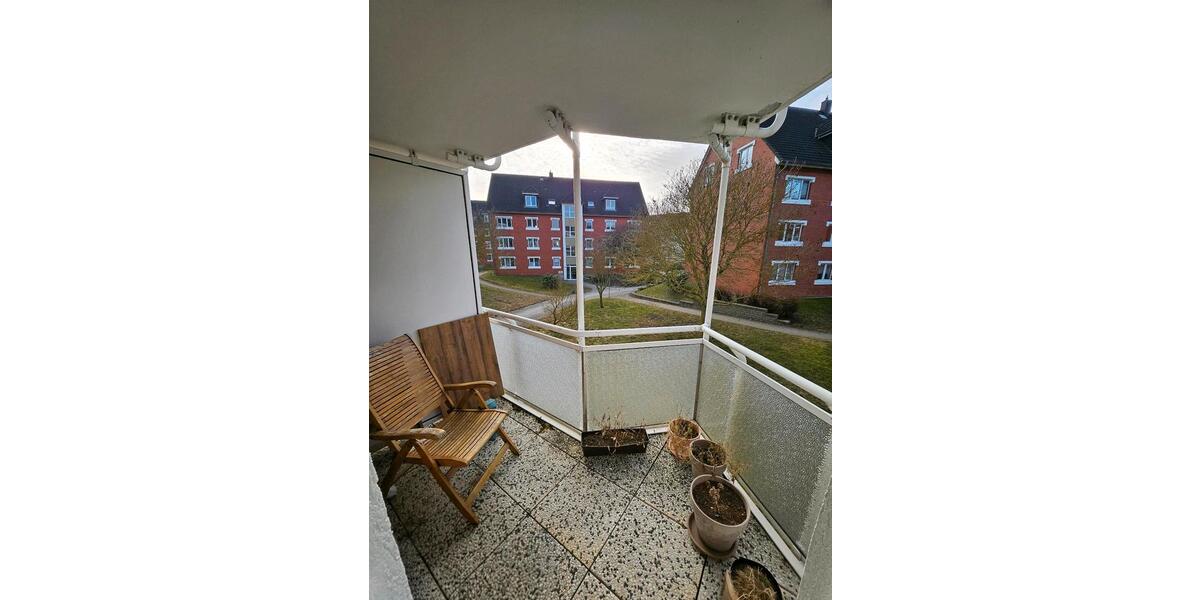 Etagenwohnung Stralsund Langendorfer Berg - 1 Zimmer, 30 m&sup2;, 254&euro; | Angebot:25408149