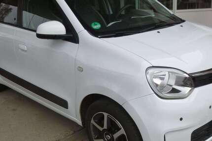Renault Twingo 63.640 km 8.990 &euro; Stralsund 18437