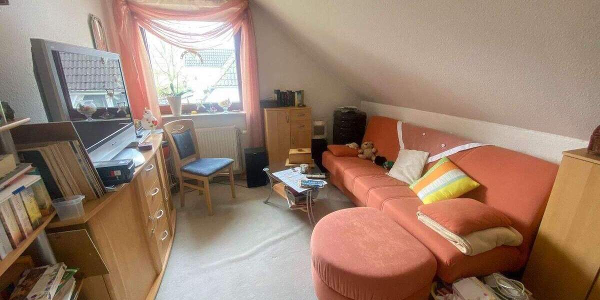Einfamilienhaus Splietsdorf - 7 Zimmer, 220 m&sup2;, 330.000&euro; | Angebot:25668637