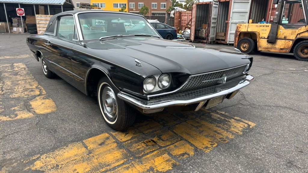 Ford Thunderbird 85.000 km 18.000 &euro; Bergen Rügen 18528