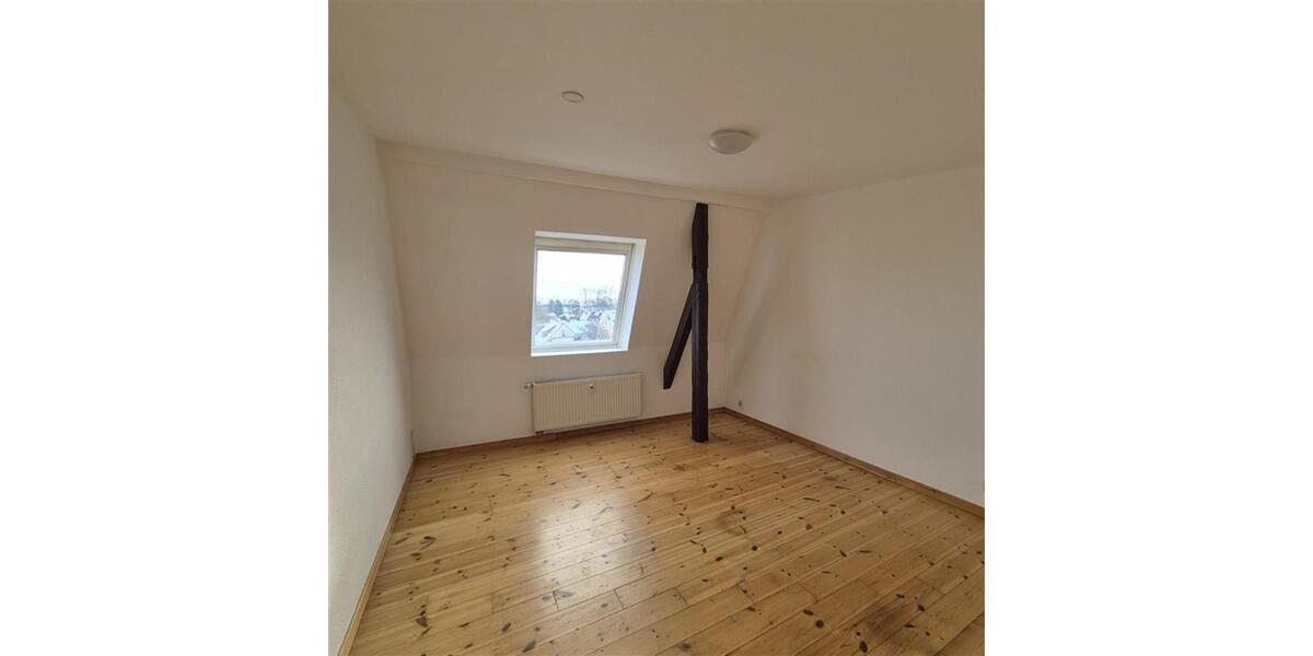 Dachgeschoßwohnung Stralsund Langendorfer Berg - 3 Zimmer, 72 m&sup2;, 695&euro; | Angebot:25870209