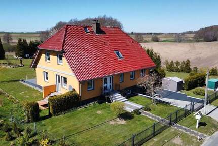Haus Garz auf Rügen - 7 Zimmer, 220 m&sup2;, 629.000&euro; | Angebot:26307878