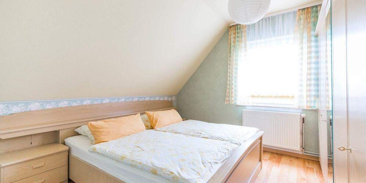 Mehrfamilienhaus, Wohnhaus Putbus / Lauterbach Lauterbach - 9 Zimmer, 238 m&sup2;, 498.000&euro; | Angebot:25683466