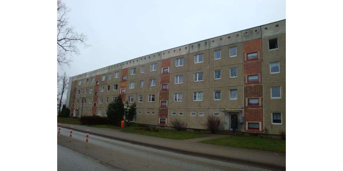 Etagenwohnung Velgast - 4 Zimmer, 75 m&sup2;, 377&euro; | Angebot:23939716