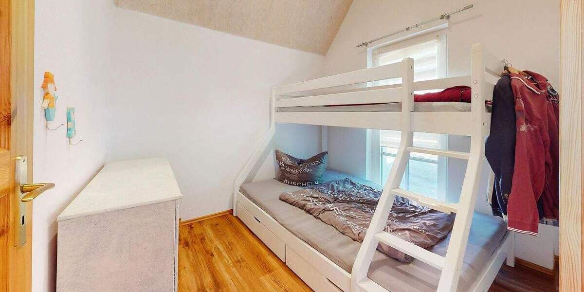 Mehrfamilienhaus, Wohnhaus Schaprode Poggenhof - 8 Zimmer, 178 m&sup2;, 475.000&euro; | Angebot:25708599