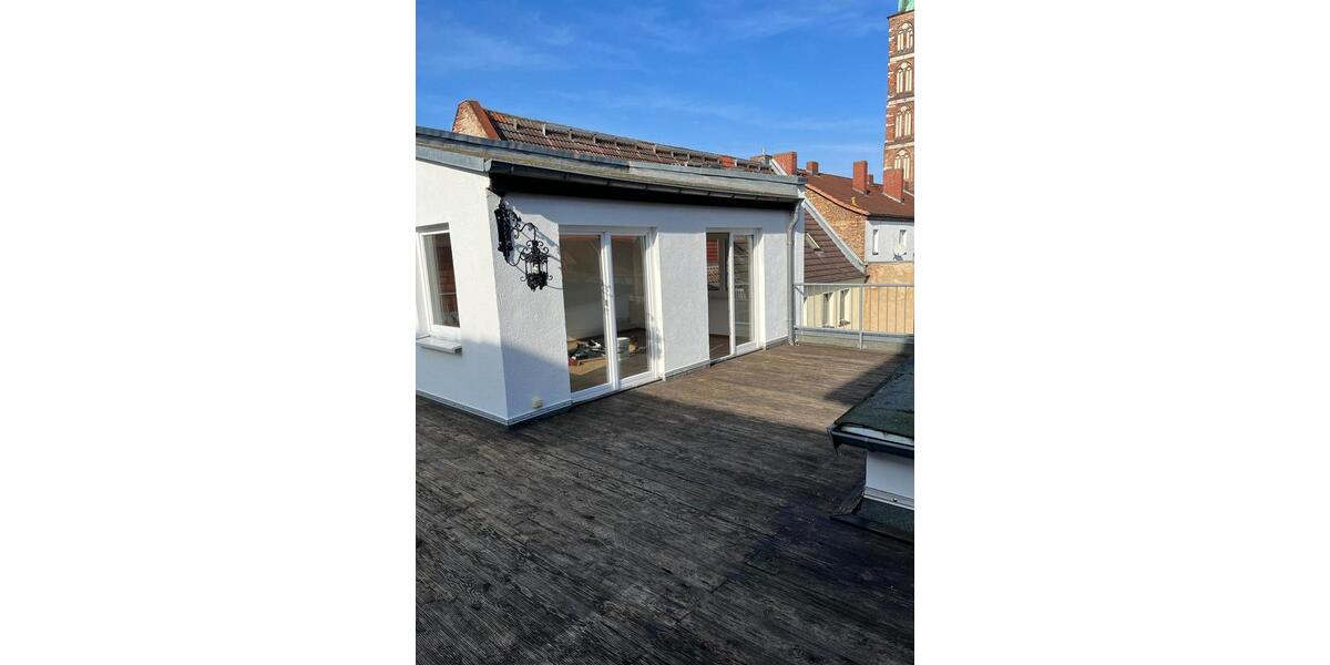 Dachgeschoßwohnung Stralsund - 5 Zimmer, 170 m&sup2;, 1.526&euro; | Angebot:25870207