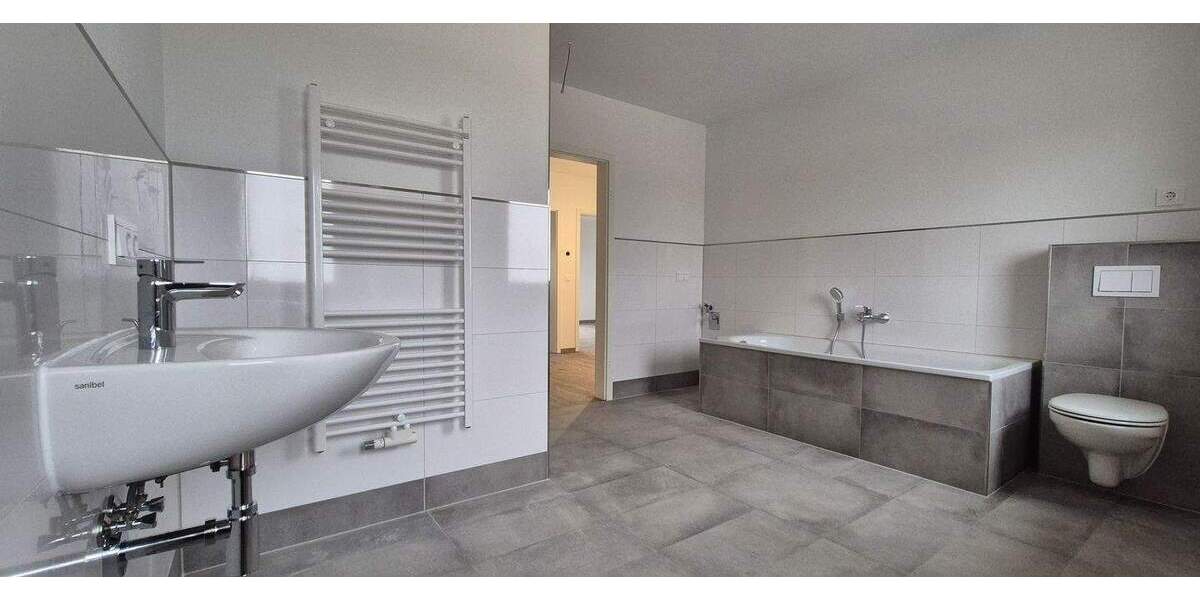 Etagenwohnung Stralsund Tribseer - 3 Zimmer, 75 m&sup2;, 1.050&euro; | Angebot:25957269