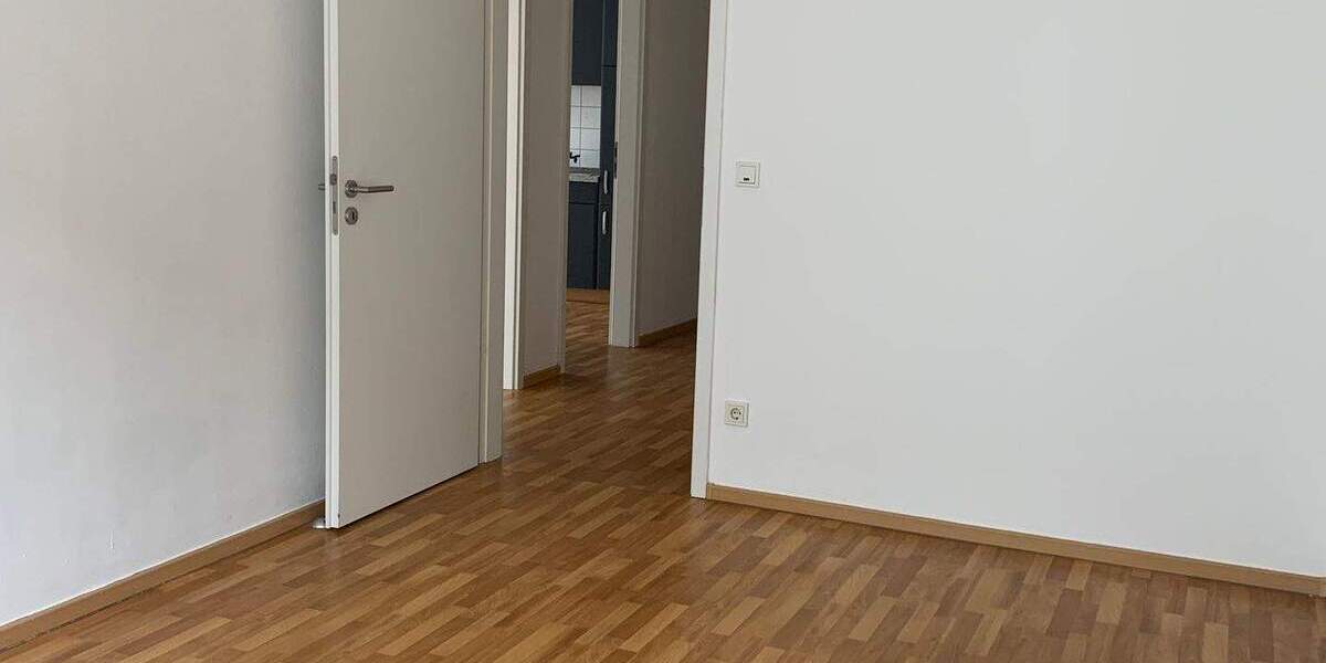Etagenwohnung Stralsund Altstadt - 2 Zimmer, 72 m&sup2;, 720&euro; | Angebot:25682079