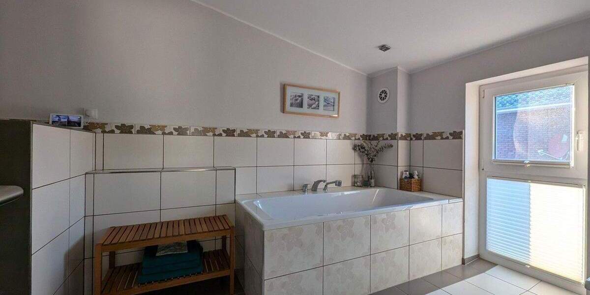 Einfamilienhaus Pantelitz - 6 Zimmer, 180 m&sup2;, 599.000&euro; | Angebot:25657311