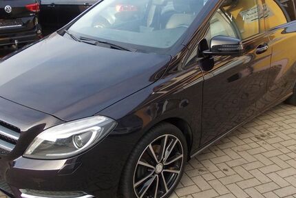 Mercedes-Benz B 180 93.004 km 12.990 &euro; Bergen 18528