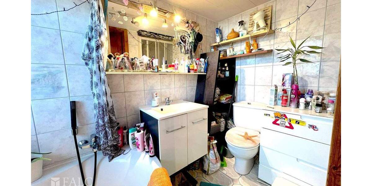 Mehrfamilienhaus, Wohnhaus Patzig - 6 Zimmer, 110 m&sup2;, 200.000&euro; | Angebot:25668632